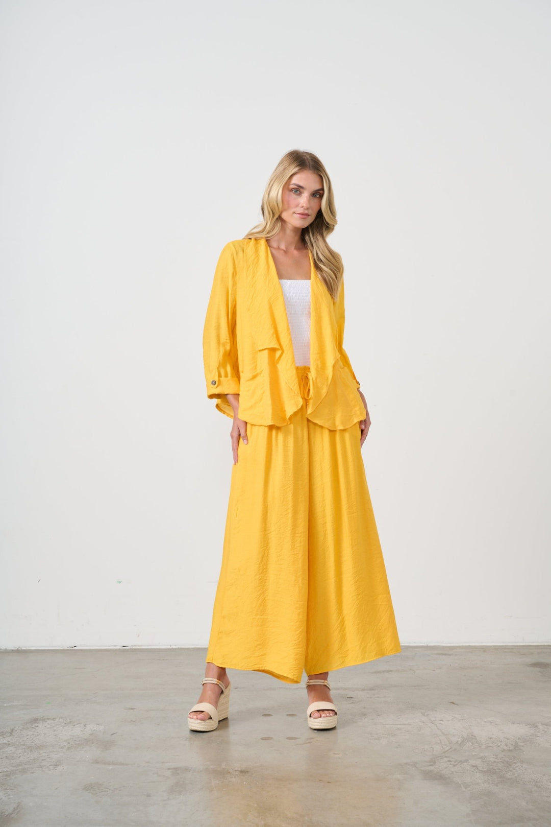 Lightweight Swing Jacket - Gold - CJ6 - Pizazz BoutiqueHolmes & Fallon
