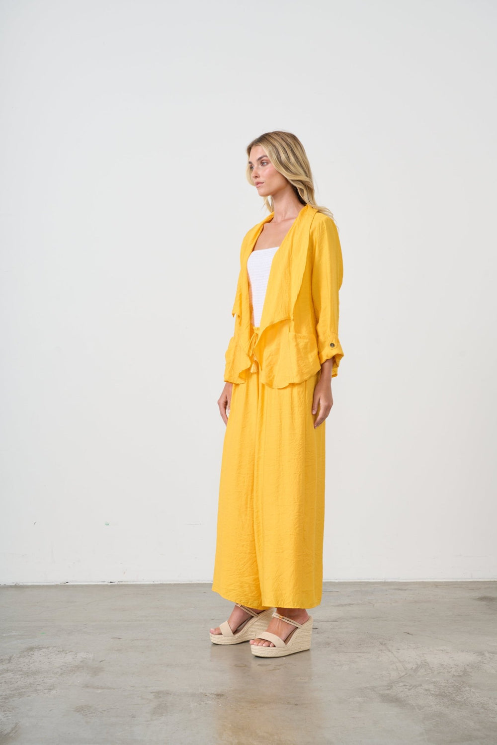 Lightweight Swing Jacket - Gold - CJ6 - Pizazz BoutiqueHolmes & Fallon