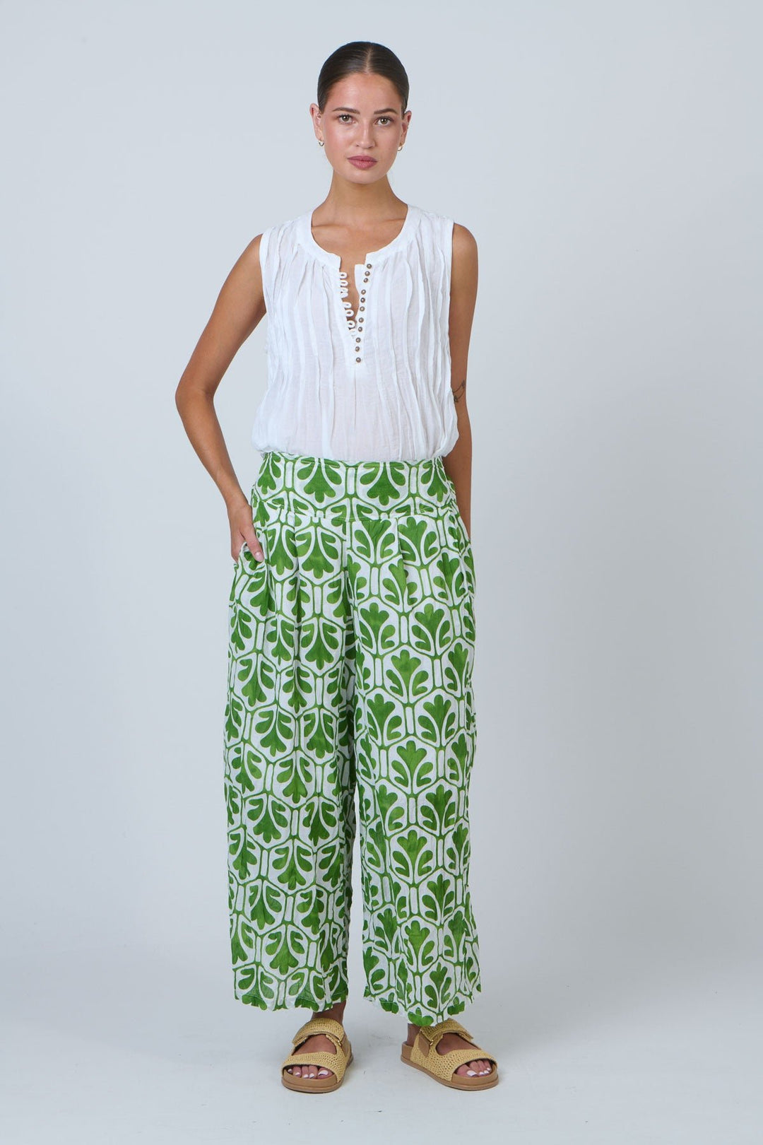 Louise Top - White - N26 - Pizazz BoutiqueNamastai