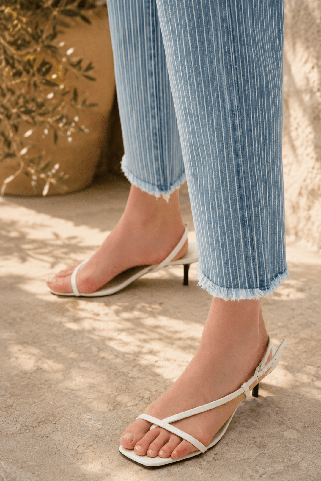 Lucia Cropped Jean - JR19 - Pizazz BoutiqueJoseph Ribkoff