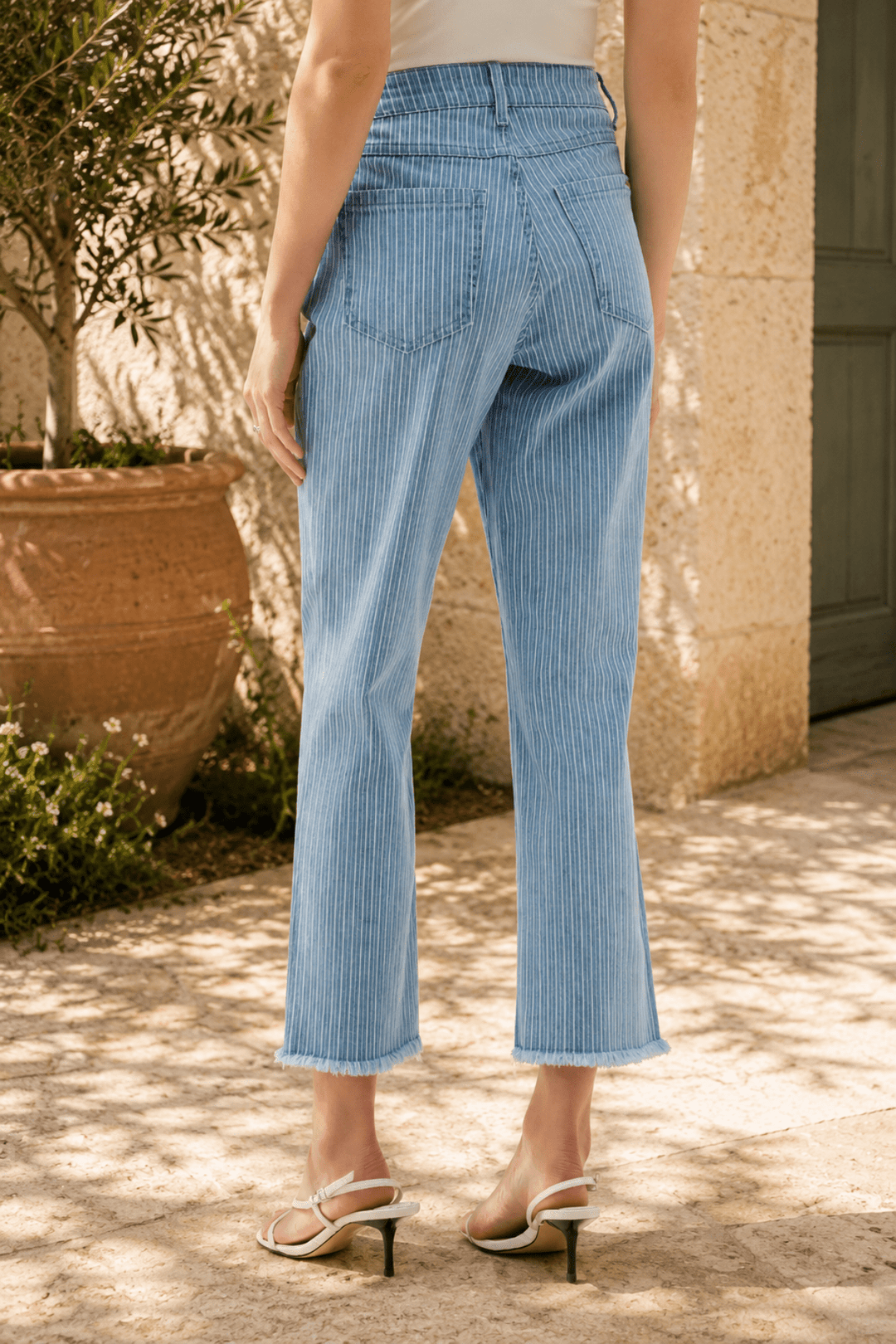 Lucia Cropped Jean - JR19 - Pizazz BoutiqueJoseph Ribkoff