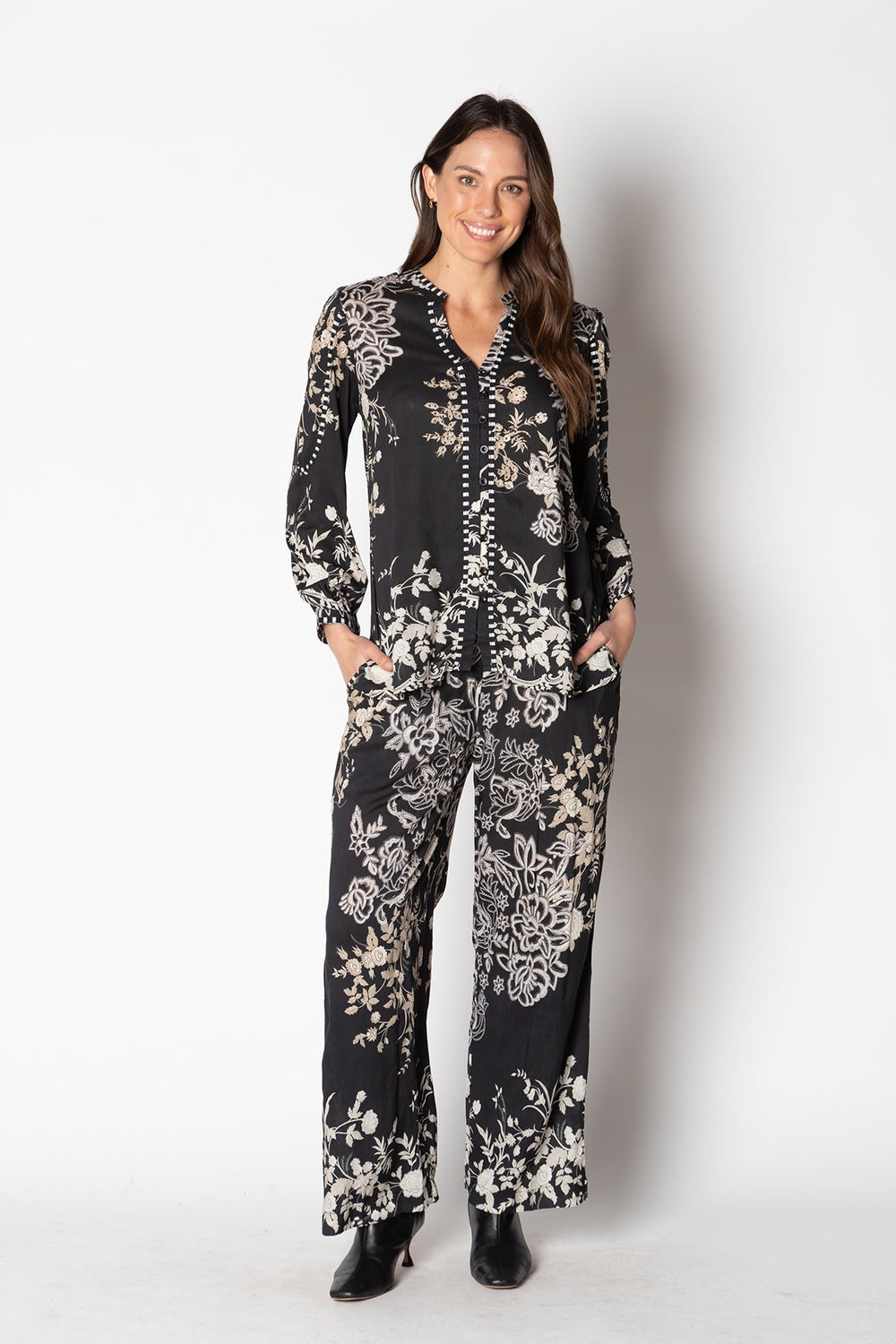 Madrid Shirt - Black - LS14 - Pizazz BoutiqueLula Soul