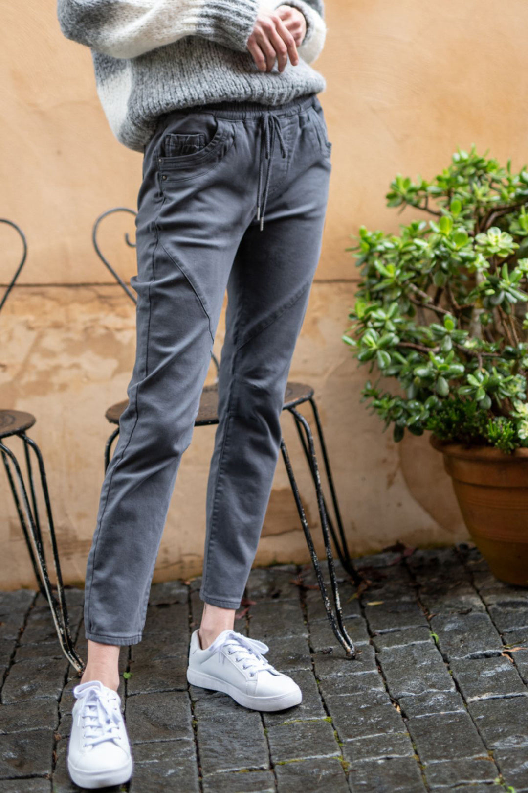 Look your best with these Margo Joggers by Milson. These pants are full length with a tie waist, and five convenient pockets, these jogger pants add style and practicality. The Cotton blend material ensures a comfortable fit and breathability, perfect for everyday use.  Brand : Milson Style Code : ML6152 Colour : Black Sand Fabric : 98% Cotton 2% Spandex Wash separately, cold hand wash only 