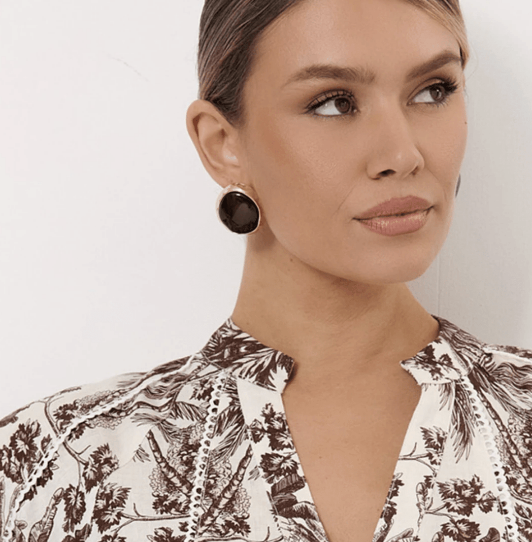 Metal Edged Resin Stud - AD48 - Pizazz BoutiqueAdorne