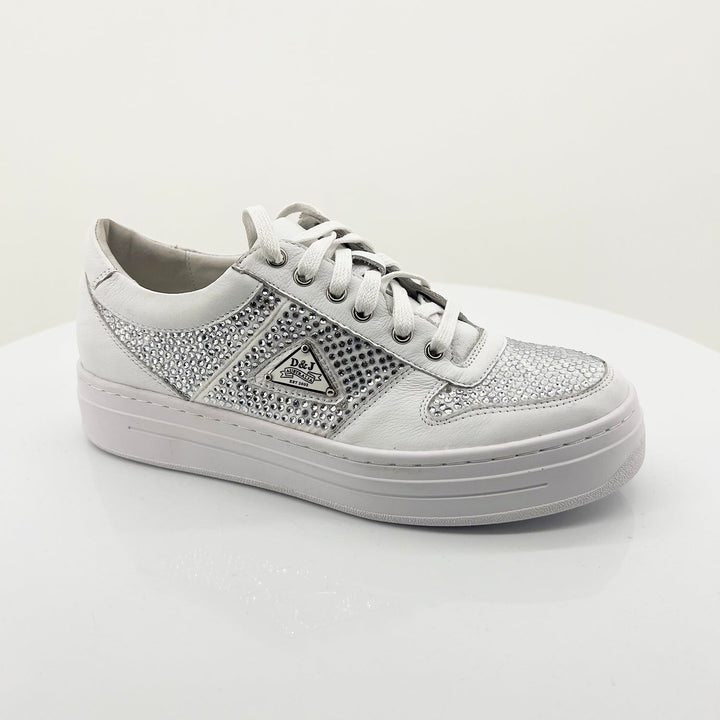 Nenna Sneaker - White & Silver - DJ31 - Pizazz BoutiqueDjango & Juliette