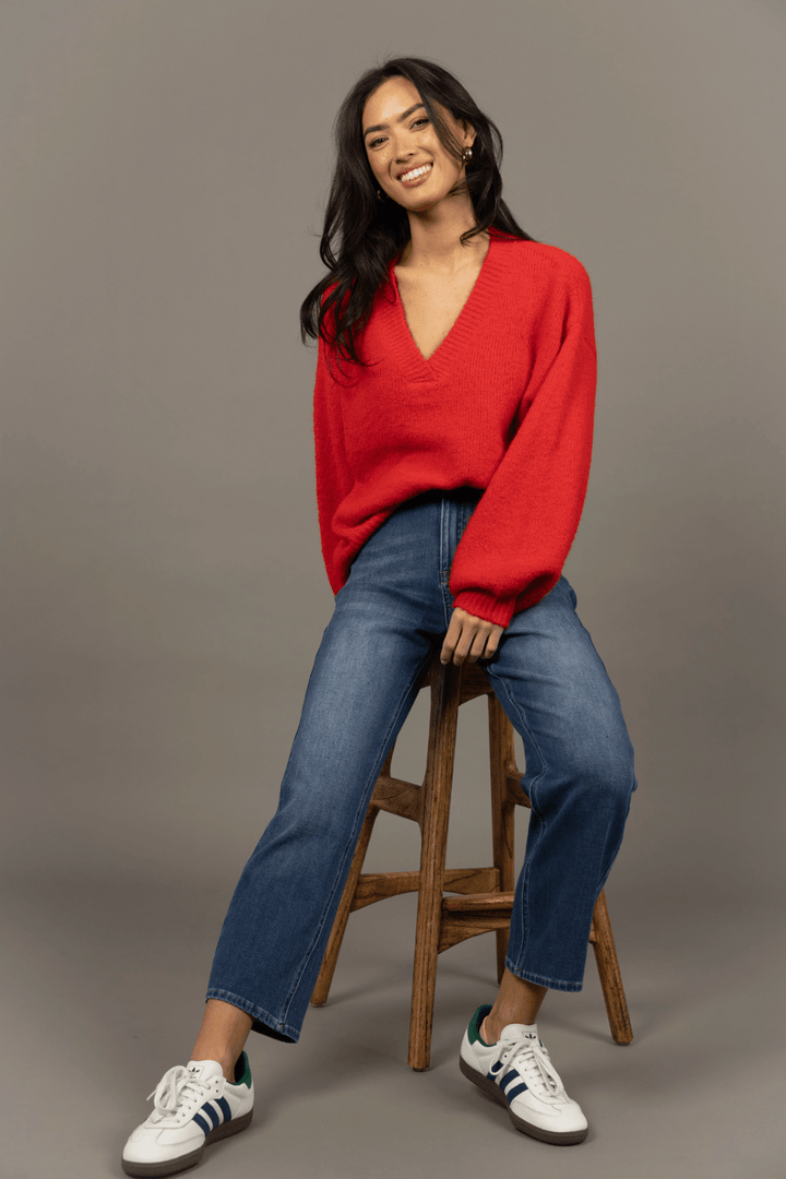 Nouveau V Neck - Scarlet - HM6 - Pizazz BoutiqueHumidity