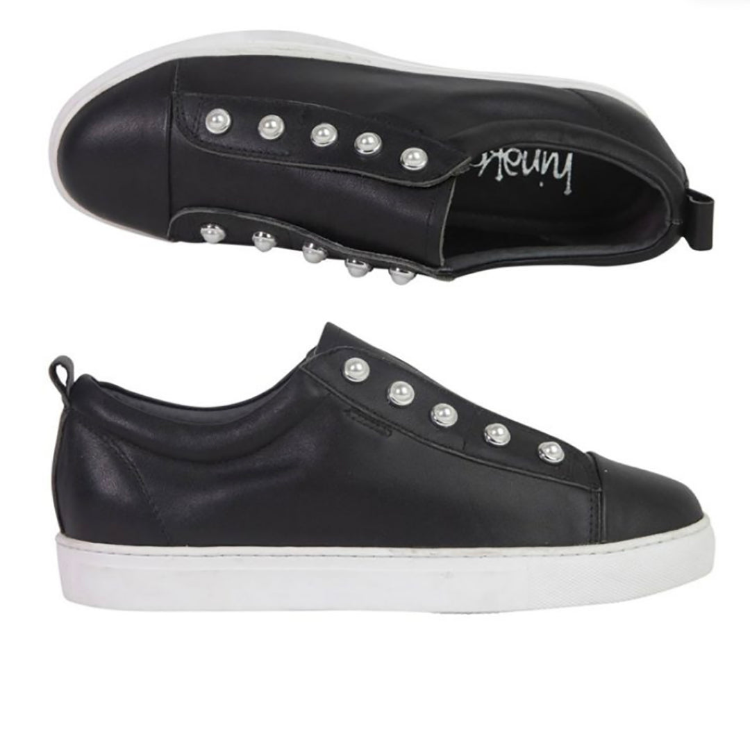 Black Pearl Sneaker - HN1