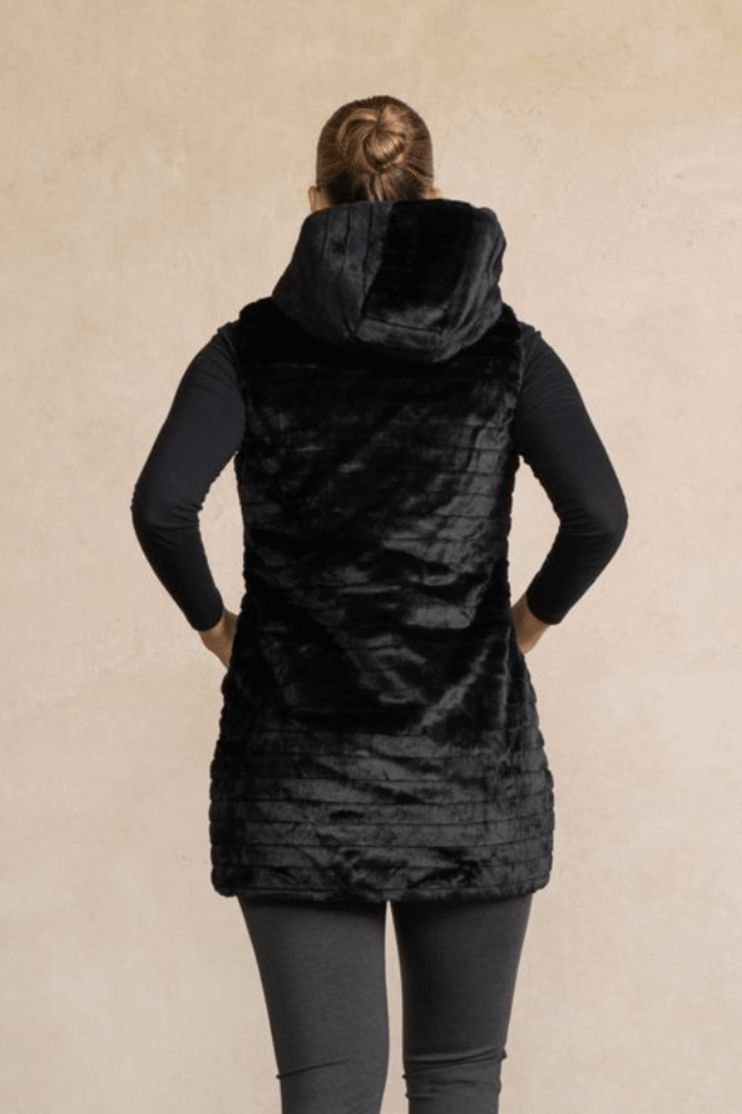 Reversible Faux Fur Vest - Black - CJ32 - Pizazz BoutiqueHolmes & Fallon