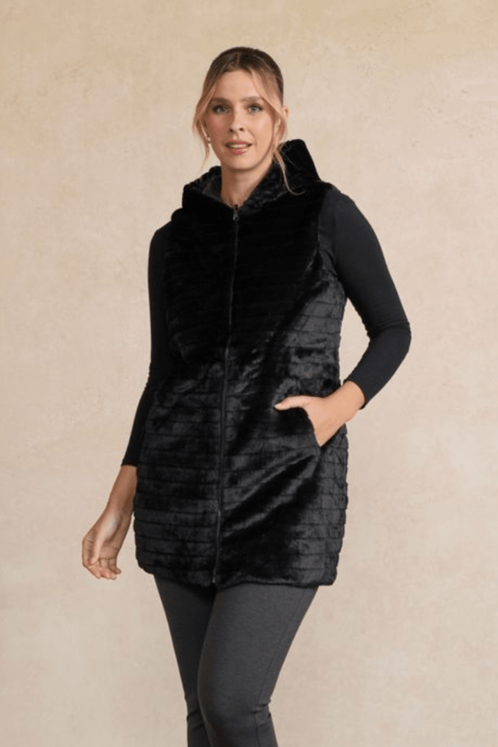 Reversible Faux Fur Vest - Black - CJ32 - Pizazz BoutiqueHolmes & Fallon