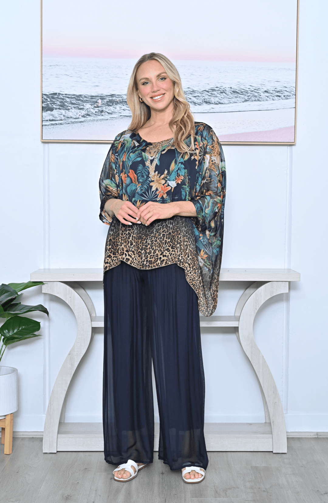 Savannah Top - Navy - CC7 - Pizazz BoutiqueCali & Co