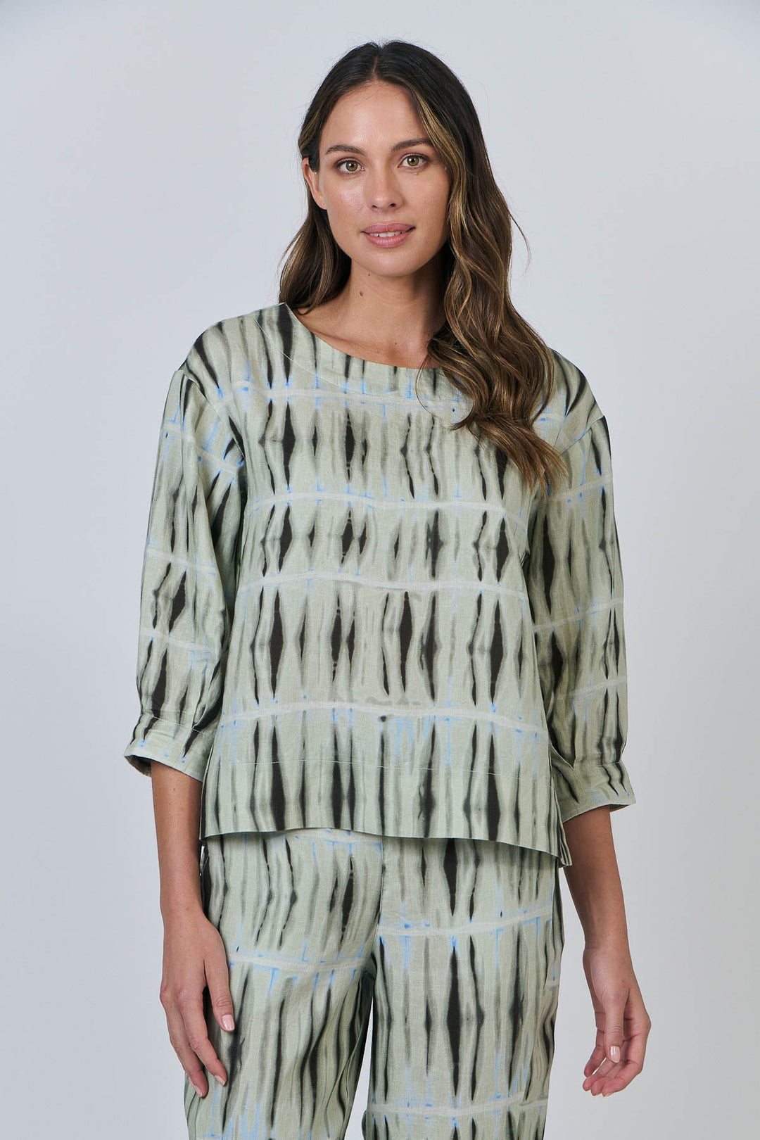 Sienna Linen Top - Exposure - OJ62 - Pizazz BoutiqueNaturals By O & J