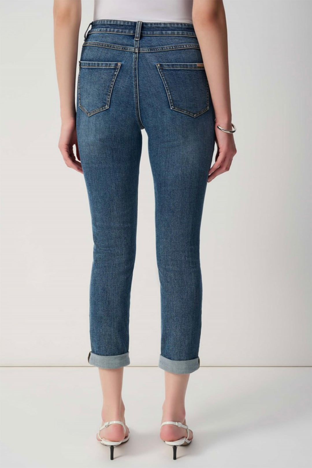 Cropped Jeans With Rolled Hem - Denim - JR28