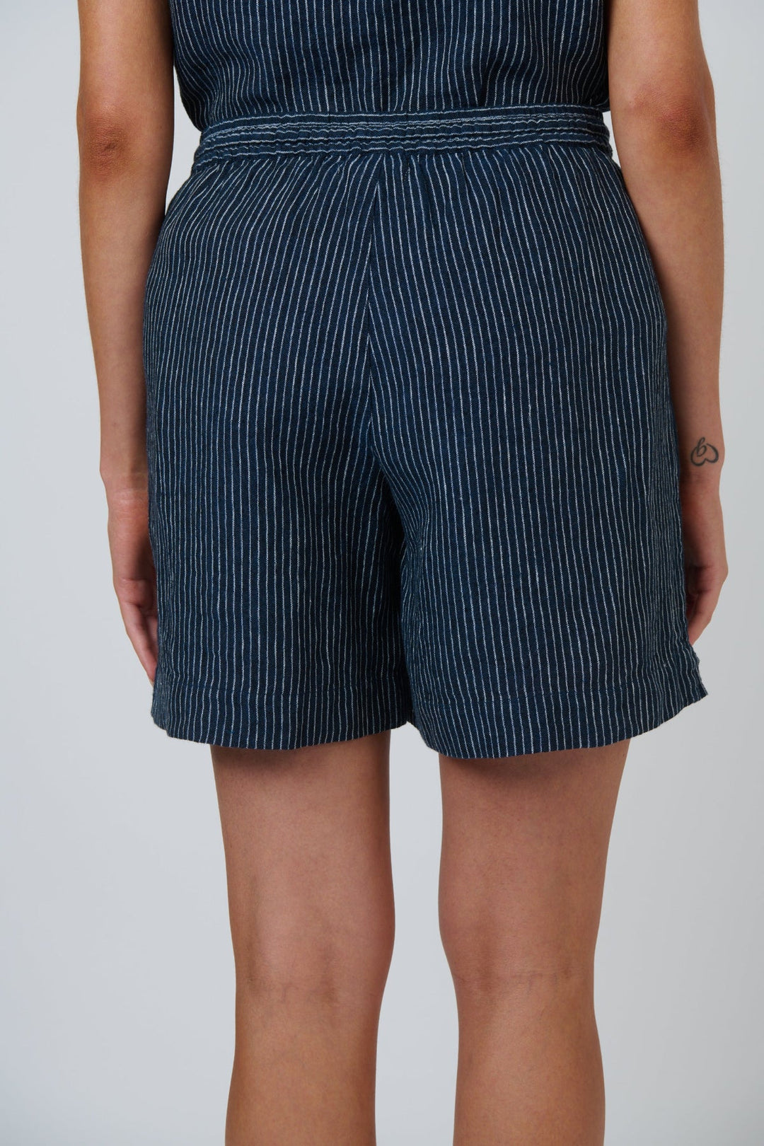Streamlined Linen Short - Pizazz BoutiqueNaturals By O & J