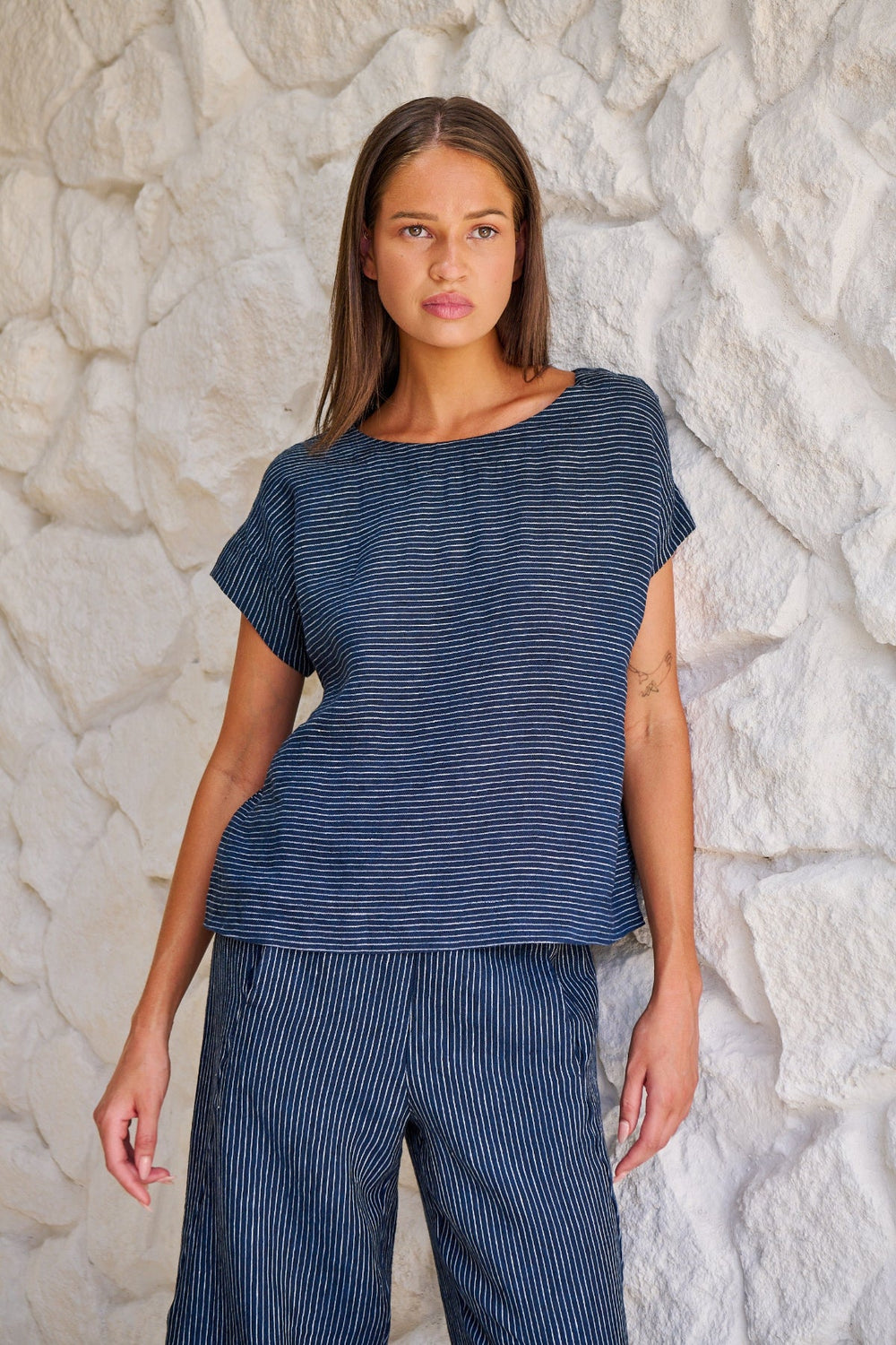Streamlined Linen Top - Pizazz BoutiqueNaturals By O & J
