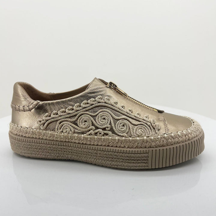 Tabian Sneaker - Champagne - DJ35 - Pizazz BoutiqueDjango & Juliette