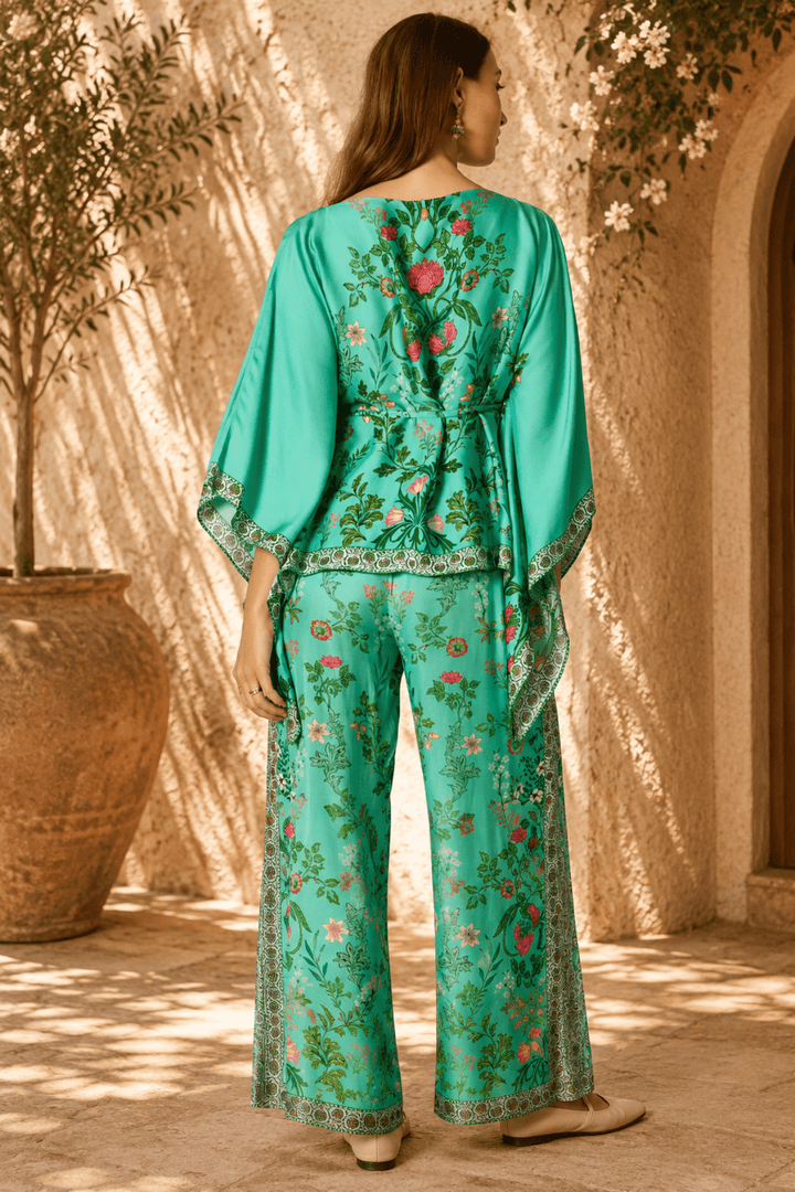 Tatiana Poncho Top - Green - RY18 - Pizazz BoutiqueRubyyaya