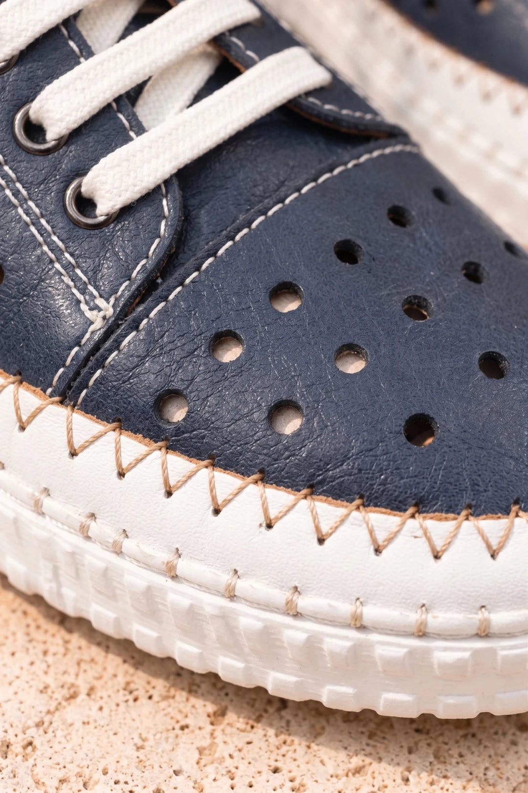 Terri Leather Slip-On - Pizazz BoutiqueRilassare
