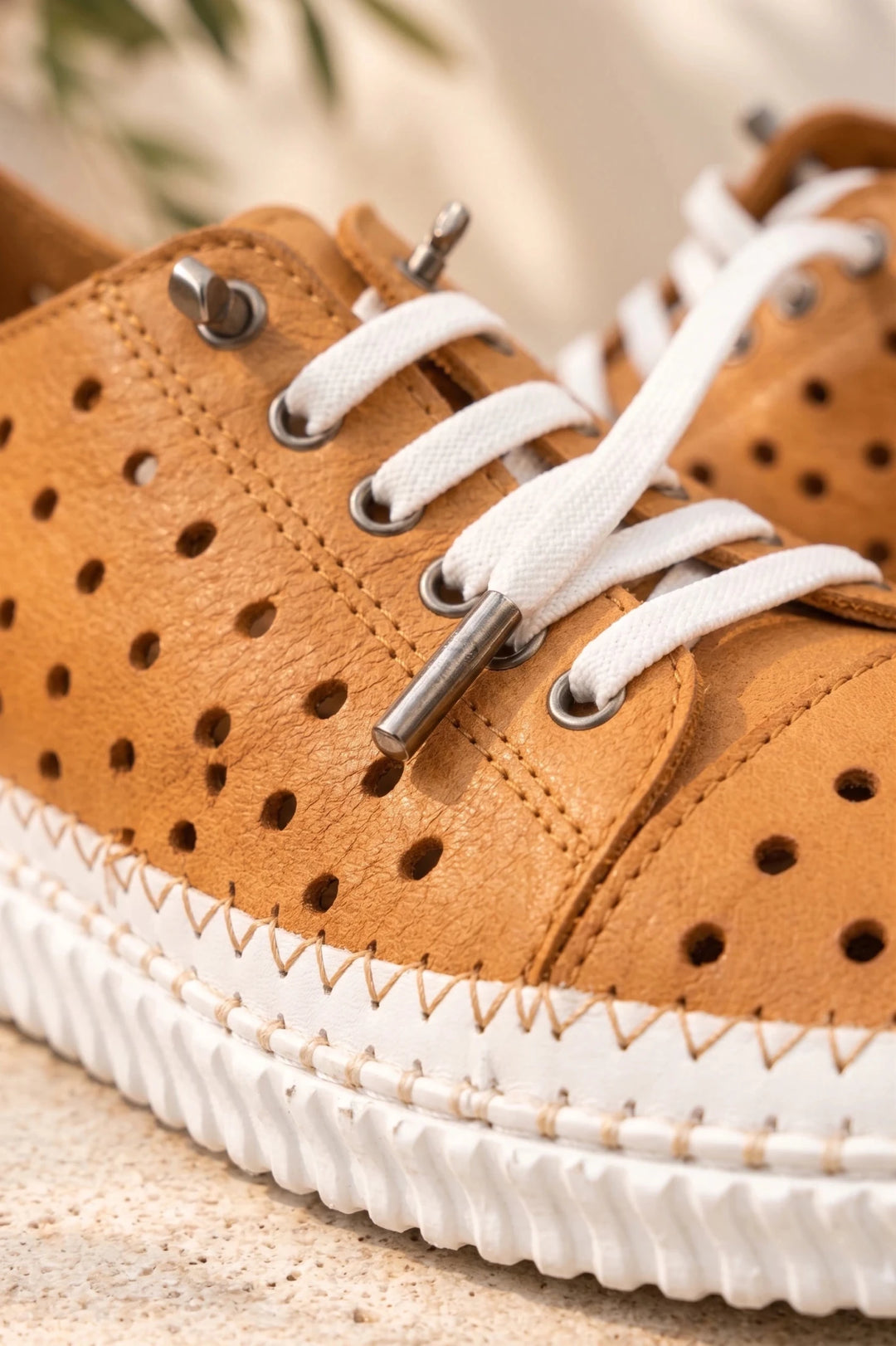 Terri Leather Slip-On - Pizazz BoutiqueRilassare