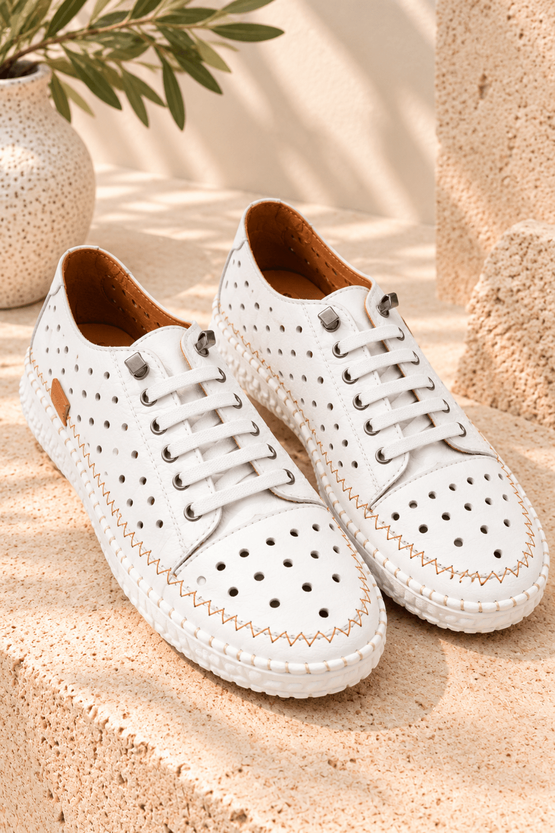 Terri - White - RS35 - Pizazz BoutiqueRilassare