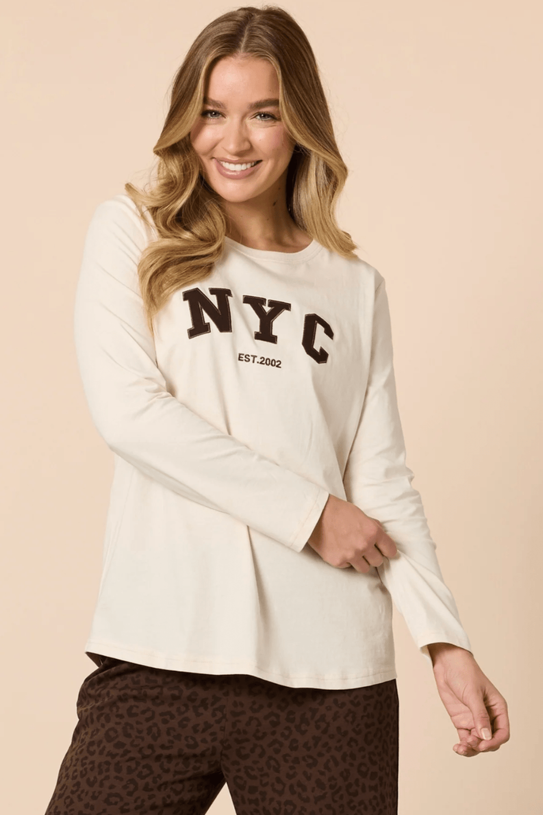 The NYC Tee - Natural - TZ50 - Pizazz BoutiqueThreadz