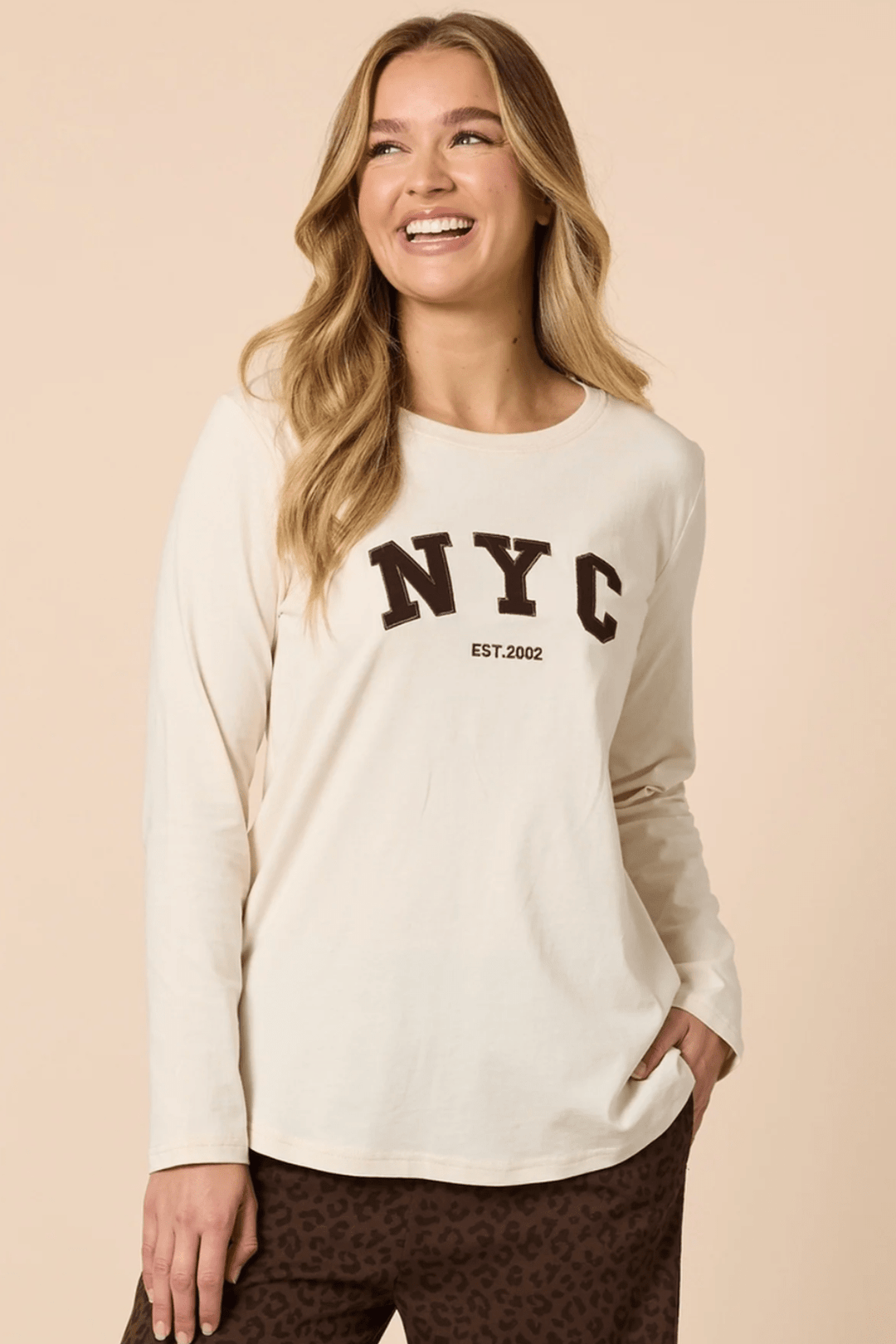 The NYC Tee - Natural - TZ50 - Pizazz BoutiqueThreadz