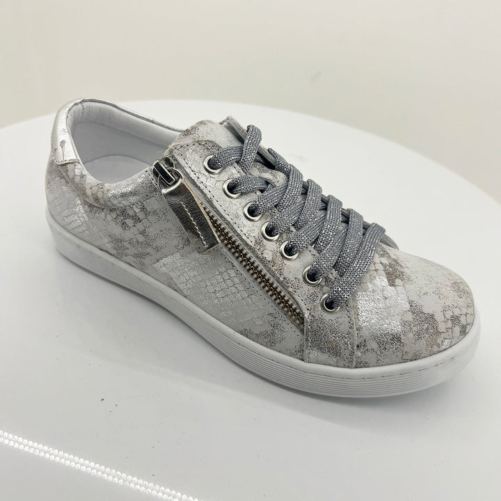 Token Sneaker - Silver Snake - RS11 - Pizazz BoutiqueRilassare