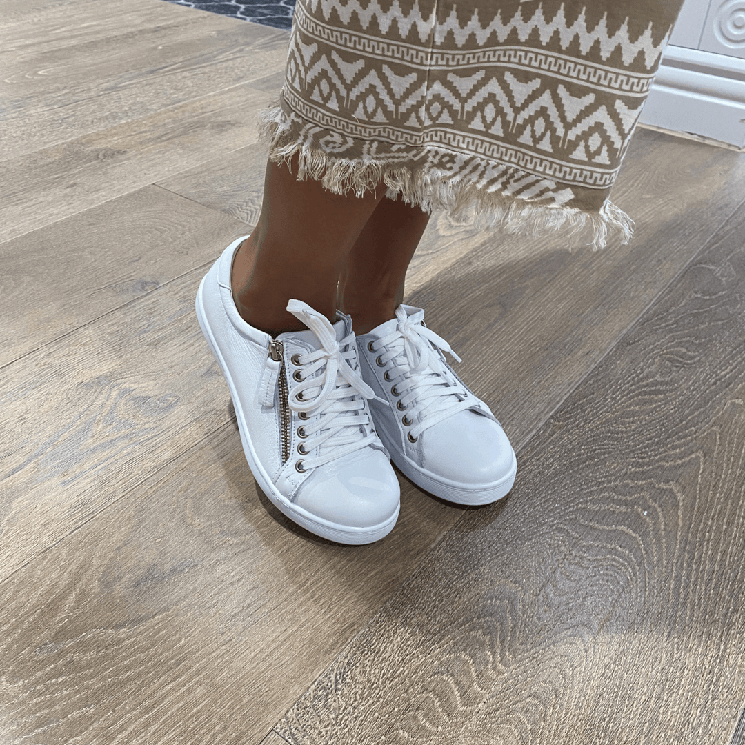 Token Sneaker - White - RS11 - Pizazz BoutiqueRilassare