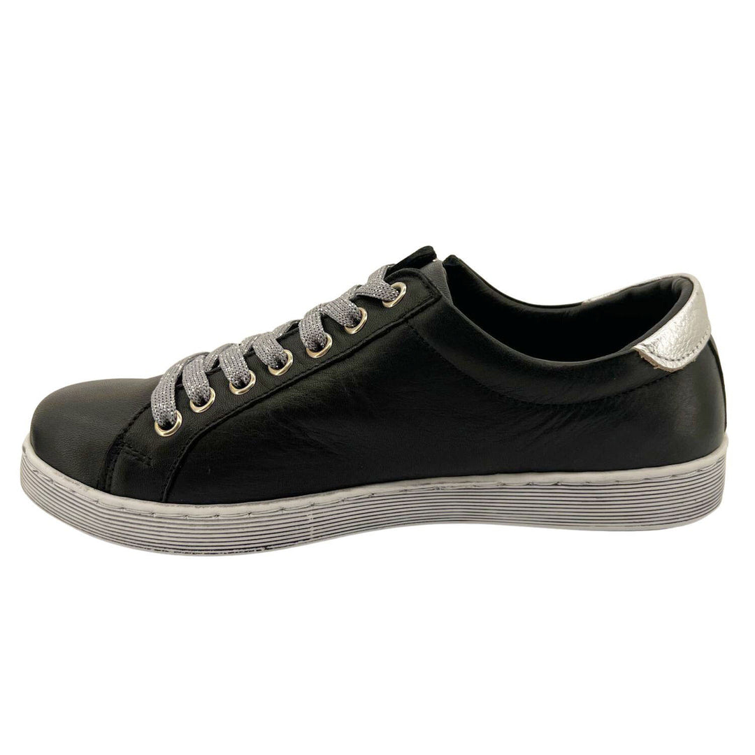 Token Sneaker | Black/Silver | RS11s