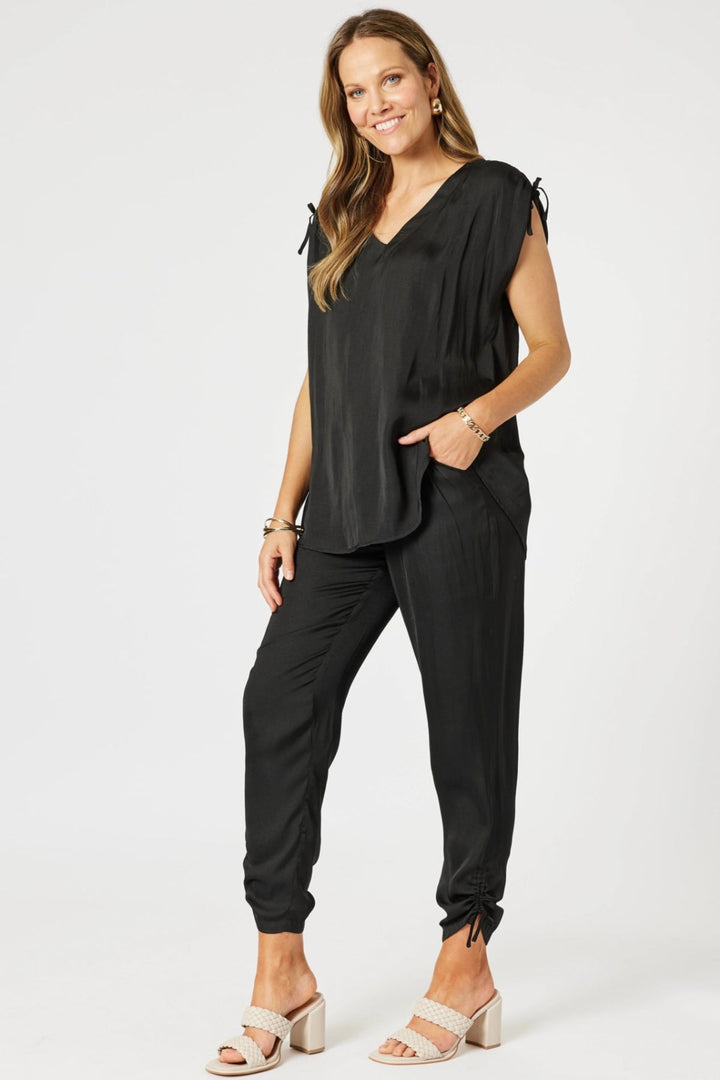 Traveller Luxe Top - Black - HV10 - Pizazz BoutiqueHammock & Vine