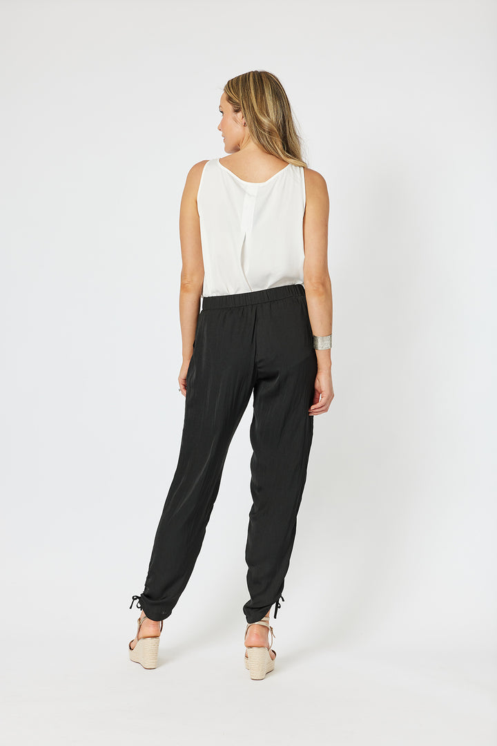 Traveller Luxe Side tie Pant - Black - HV3