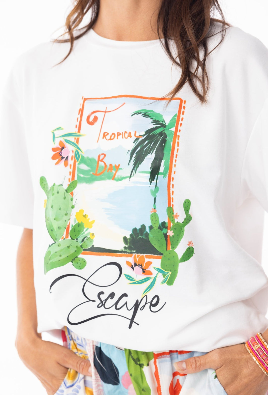 Tropical Bay T-shirt - EP31 - Pizazz BoutiqueEscape by OQ