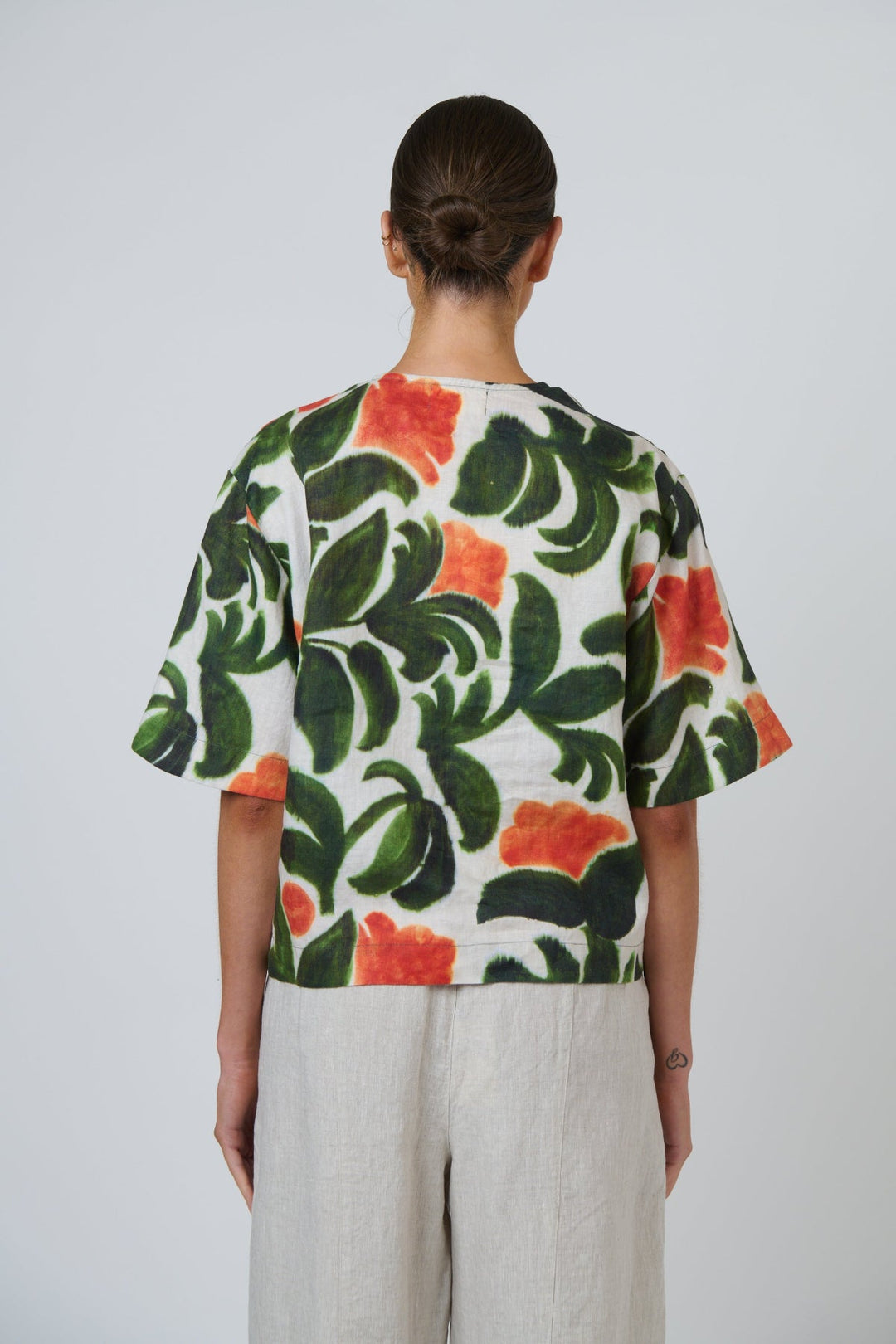 Tuileries Linen Top - Pizazz BoutiqueNaturals By O & J