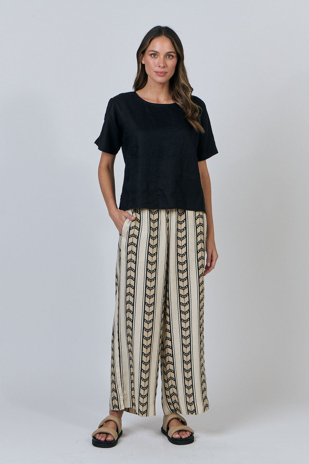 Willow Linen Top - Black - OJ9 - Pizazz BoutiqueNaturals By O & J
