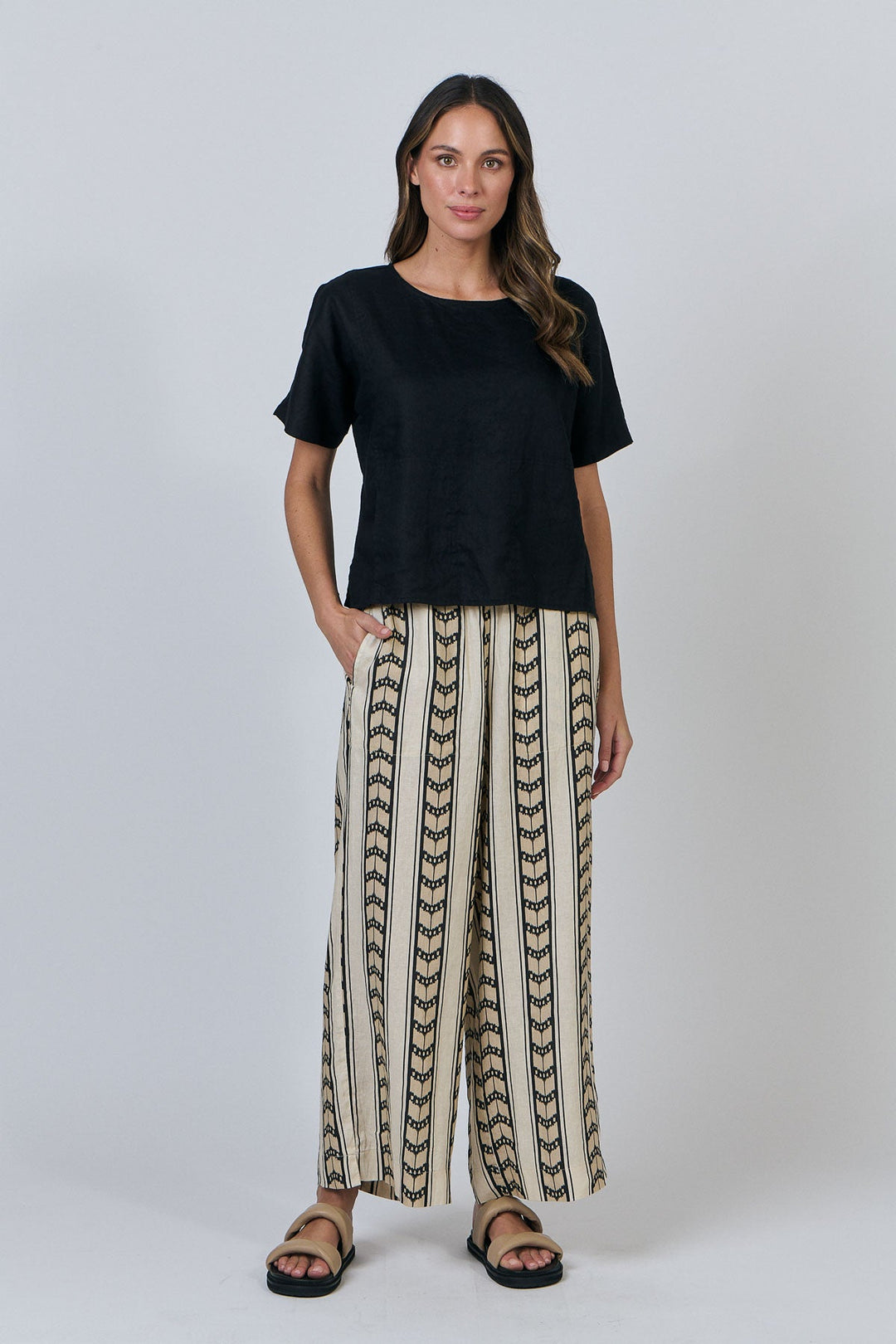 Willow Linen Top - Black - OJ9 - Pizazz BoutiqueNaturals By O & J