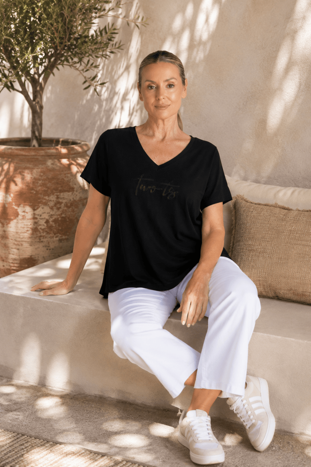 Zara V-Neck Tee -Black -TT48 - Pizazz BoutiqueTwo-T's
