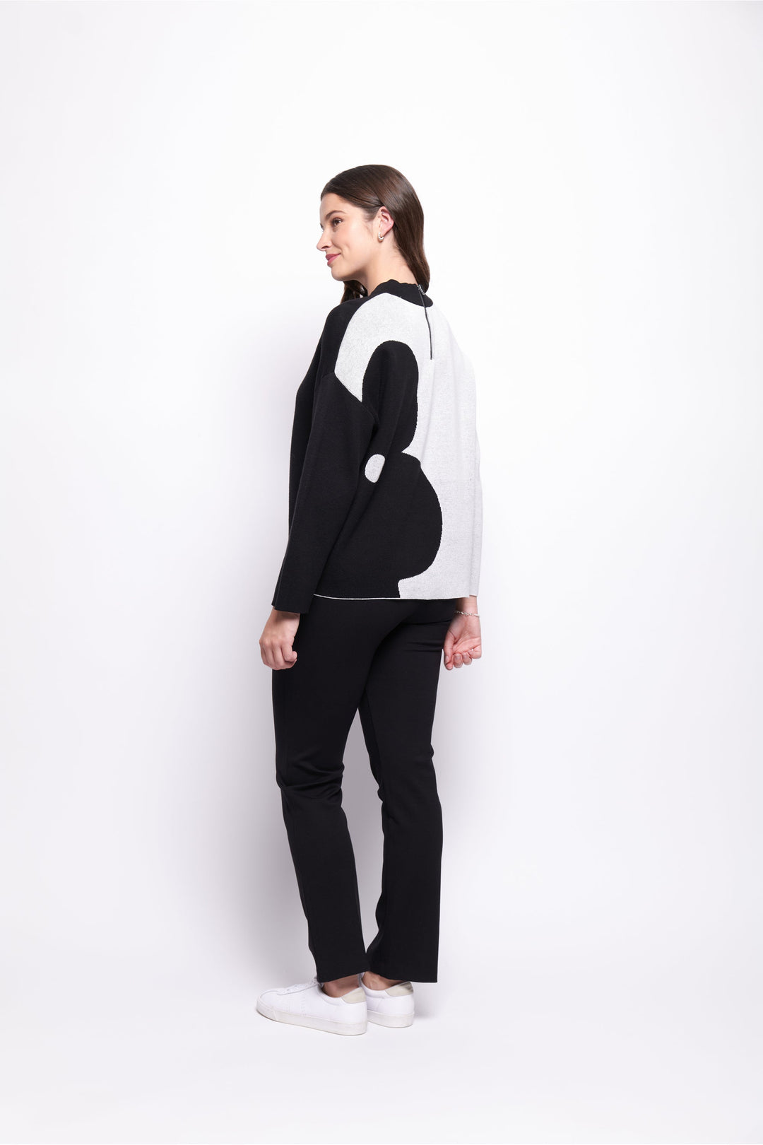 Zip Code Sweater - Mono Flower - F40 - Pizazz BoutiqueFoil
