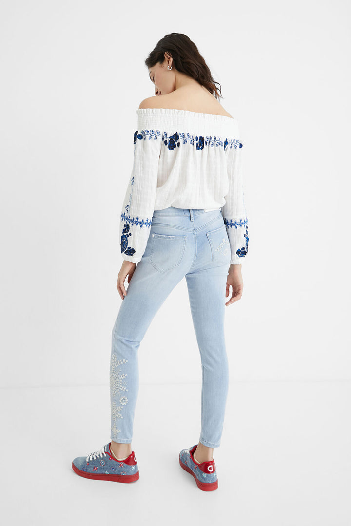 Embroidered Skinny Jeans  | DG16