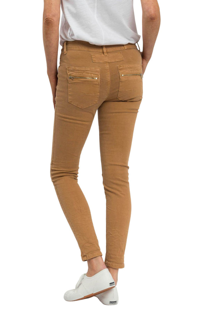 Make a statement with a difference wearing the Classic Button Jeans in biscotti by Italian Star. These jeans double as a casual and smart pant with an added touch of Pizazz through the zip and button detail. With a mid rise waist, pockets and tapered leg these pants are going to fit you to perfection!