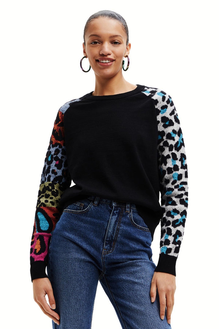 Two-Tone Leopard Sleeve Pullover | DG6