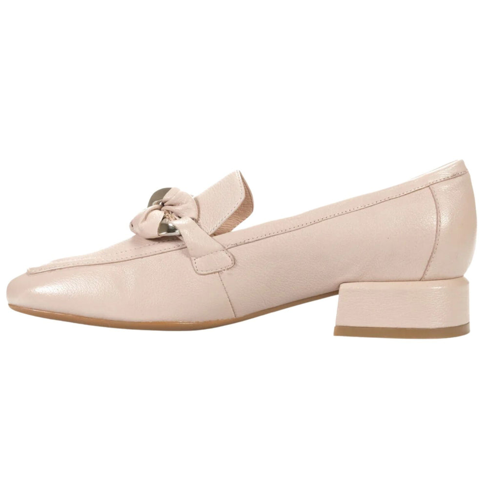 With its classic styling the Viserys Heel by Django & Juliette will add an elevation to any outfit.  Brand : Django & Juliette Style Code : Viserys -DJ Colour : Nude Material: Leather Heel Height : 2.5cm Square toe Chunky chain embellishment with wrapped leather  Low block heel